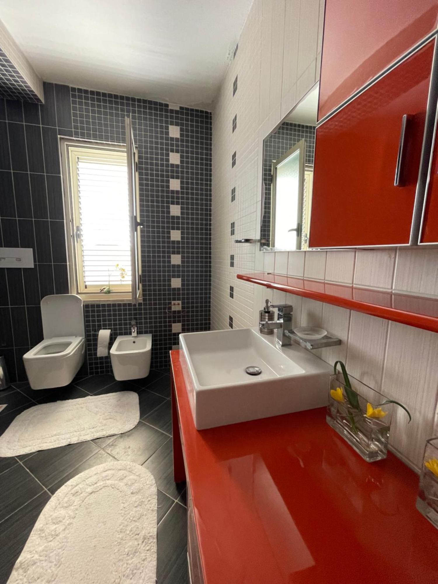 Albjona Guesthouse Тирана Екстериор снимка